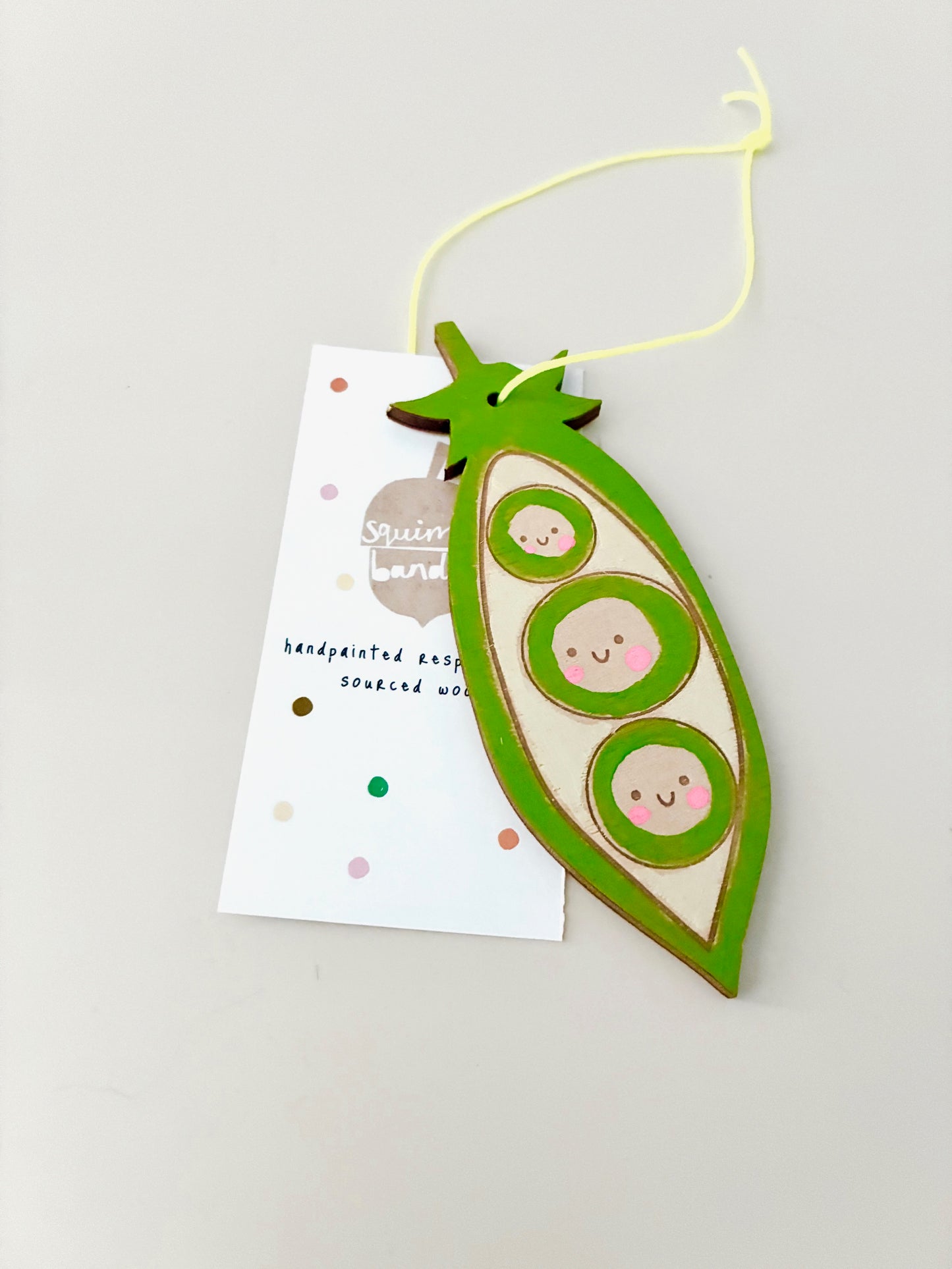 Peapod wooden decoration