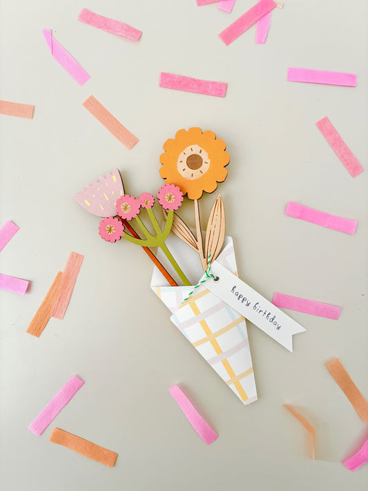 Hand-painted floral wooden spring bouquet