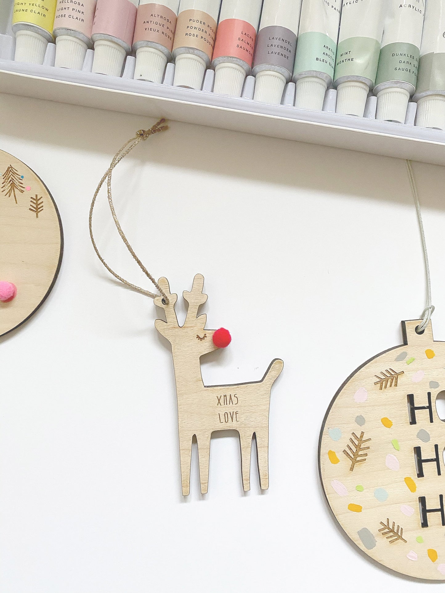 Wooden Christmas reindeer keepsake decoration
