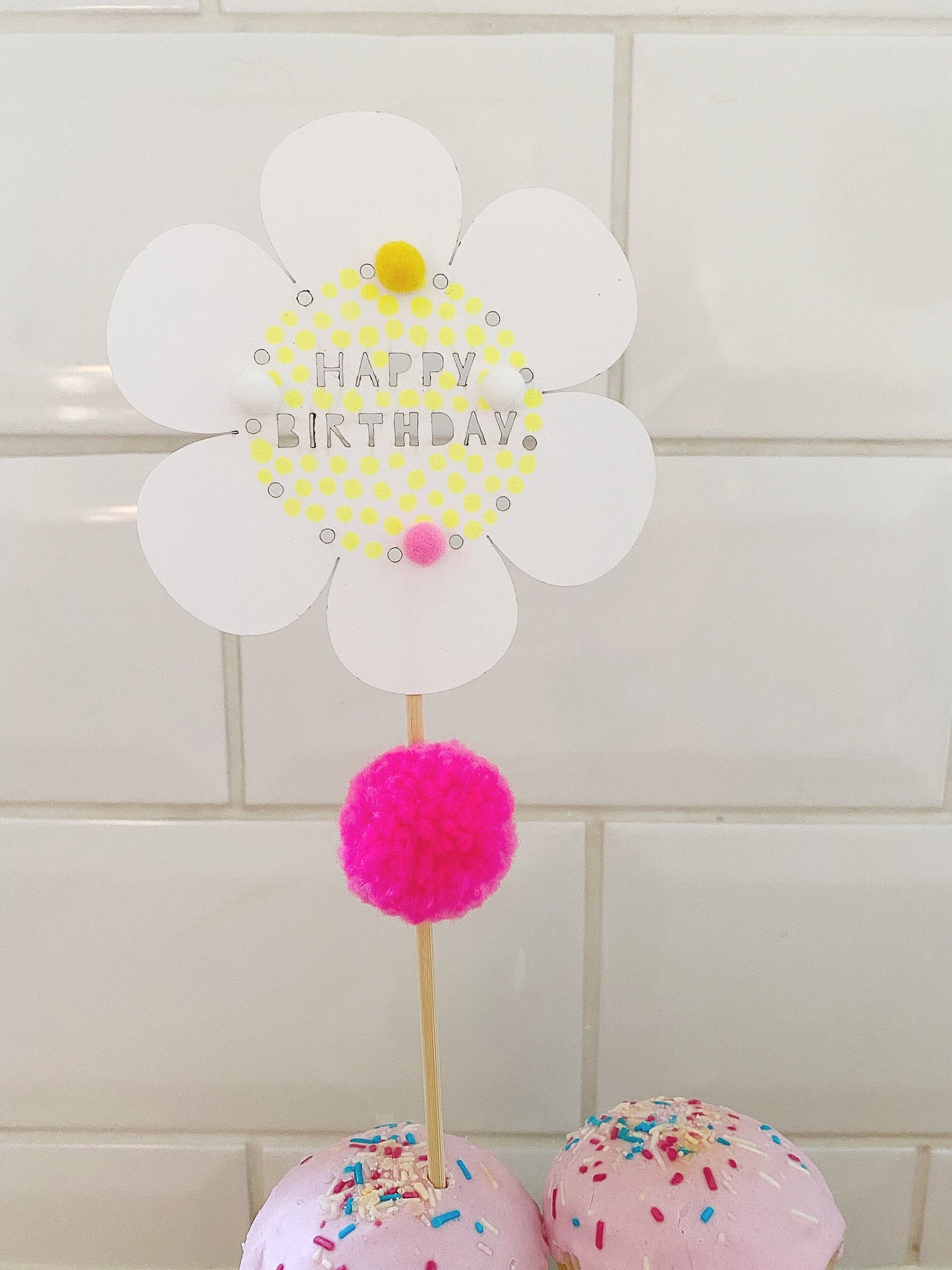 Happy Birthday daisy cake topper